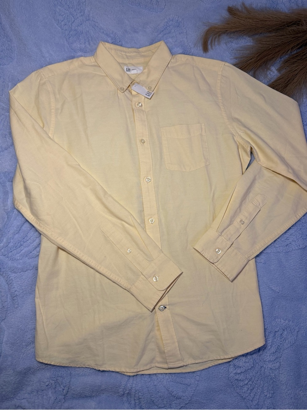GAP Men's Pale Yellow Button-Down Shirt
